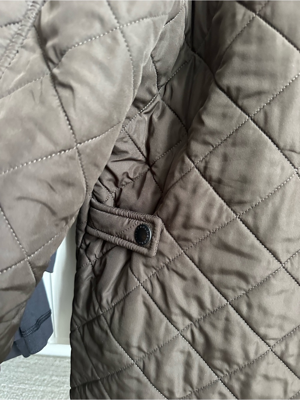 Barbour Quilted Puffer Jacket in Olive - Picture 5 of 7